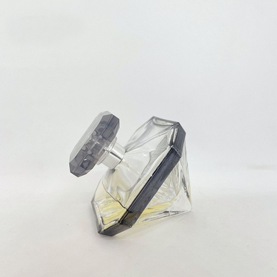 Glas-Flaschen-Presse Diamond Shaped Perfume Bottles 75ml 100ml spritzen leere Flasche mit dem zamak Kappen Kosmetik-Verpacken