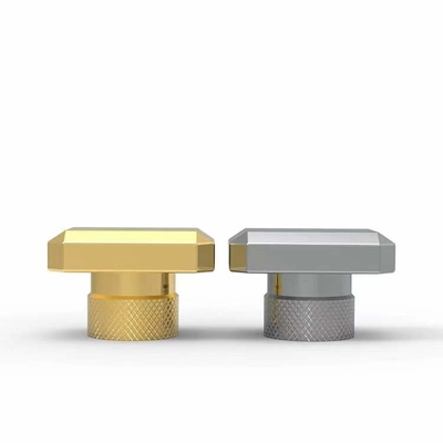 kaufen Quadrat formen Metall-Parfümflasche Zamac mit einer Kappe bedeckt Luxus- kreatives Universal-Fea 15Mm online manufacture
