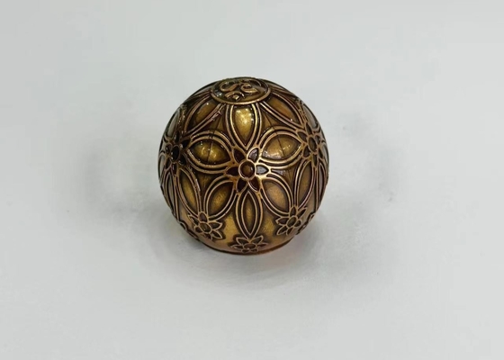 kaufen Exquisite Runde Altes Gold Zamak Parfüm Kappen Zinklegierung Parfüm Flaschen Deckel online manufacture