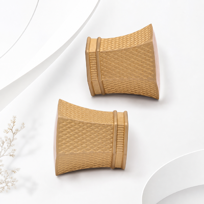 Besorgen Blumenform Goldfarbe Zamak Parfümkappe mit individuellem Design für elegante Parfümflaschen Online-Herstellung