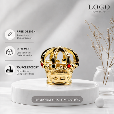 kaufen Luxuriöse Hohl King Crown Zamac Parfümkappe Goldplattiert eingelegt Strass Royal Duft Deckel Zinklegierung Metall Parfüm Flasche Abdeckung Custom Logo FEA15 Für Dubai Oud Attar Parfümflasche Online-Herstellung
