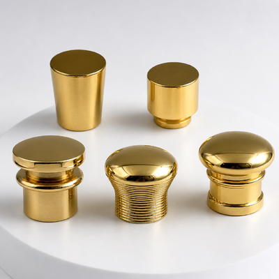 kaufen Luxuriöse Zamak-Zinklegierung Parfümkappe Vergoldete runde Kuppel strukturierte Metallparfümflaschenabdeckung mit individuellem Logo für Duftglasflasche Online-Herstellung