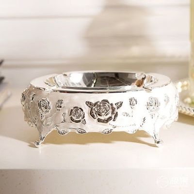 kaufen 30mm runder Ring Embossed Logo Metal Cigar Strand-Aschenbecher online manufacture