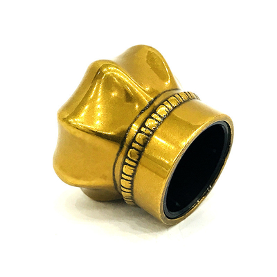 Klassische Kronenart stellen alte kupferne Farbe Zamak Aluminiumparfümflasche-Kappen her