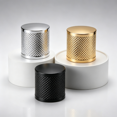 Luxus-Gitter Knurling Zamac Parfum Kappe Zylinder Flat Top Rim Design FEA15 Mund Zinklegierung Parfüm Abdeckung Gold Silber Schwarz Plattierung Custom Logo Quelle Fabrik